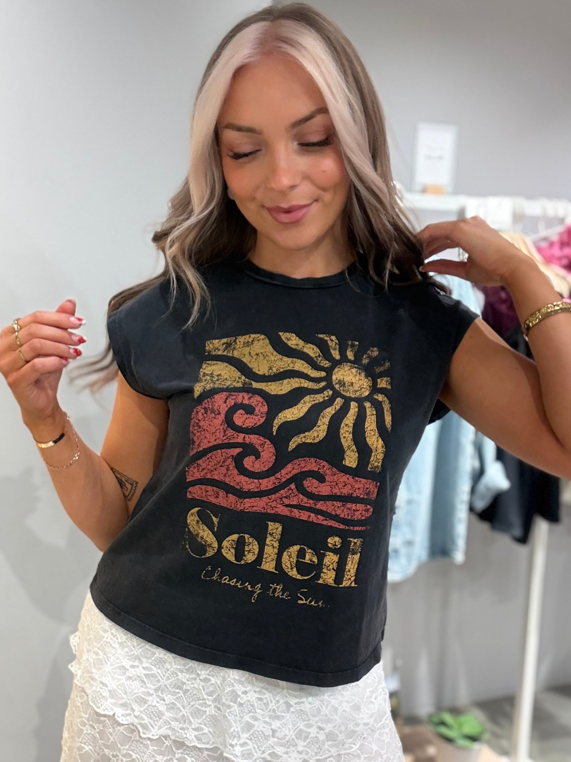 VIPETONE Top - Black Beauty